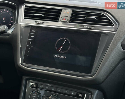 Чорний Фольксваген Tiguan Allspace, об'ємом двигуна 0 л та пробігом 220 тис. км за 27500 $, фото 38 на Automoto.ua