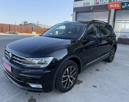 Чорний Фольксваген Tiguan Allspace, об'ємом двигуна 2 л та пробігом 119 тис. км за 18650 $, фото 9 на Automoto.ua