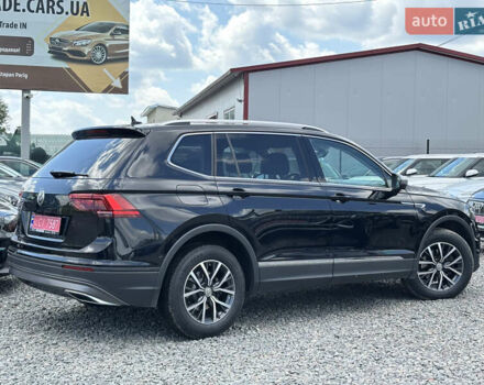 Чорний Фольксваген Tiguan Allspace, об'ємом двигуна 0 л та пробігом 220 тис. км за 27500 $, фото 62 на Automoto.ua