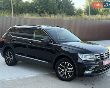Чорний Фольксваген Tiguan Allspace, об'ємом двигуна 2 л та пробігом 119 тис. км за 18650 $, фото 32 на Automoto.ua
