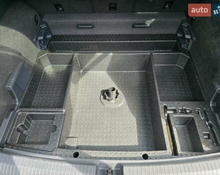 Черный Фольксваген Tiguan Allspace, объемом двигателя 1.98 л и пробегом 202 тыс. км за 27900 $, фото 85 на Automoto.ua