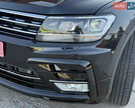Чорний Фольксваген Tiguan Allspace, об'ємом двигуна 2 л та пробігом 119 тис. км за 18650 $, фото 43 на Automoto.ua