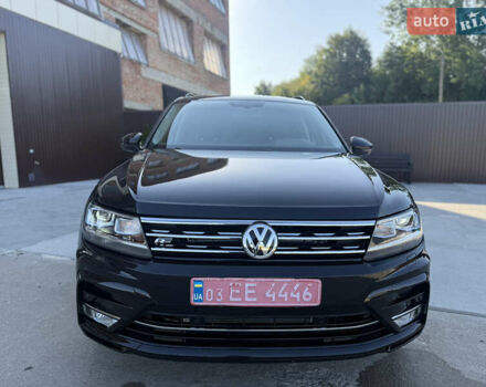 Чорний Фольксваген Tiguan Allspace, об'ємом двигуна 2 л та пробігом 119 тис. км за 18650 $, фото 24 на Automoto.ua