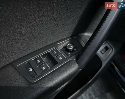 Черный Фольксваген Tiguan Allspace, объемом двигателя 1.98 л и пробегом 202 тыс. км за 27900 $, фото 58 на Automoto.ua