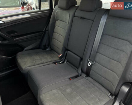 Чорний Фольксваген Tiguan Allspace, об'ємом двигуна 0 л та пробігом 220 тис. км за 27500 $, фото 31 на Automoto.ua