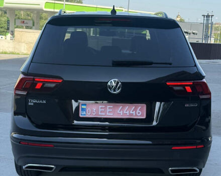 Чорний Фольксваген Tiguan Allspace, об'ємом двигуна 2 л та пробігом 119 тис. км за 18650 $, фото 31 на Automoto.ua