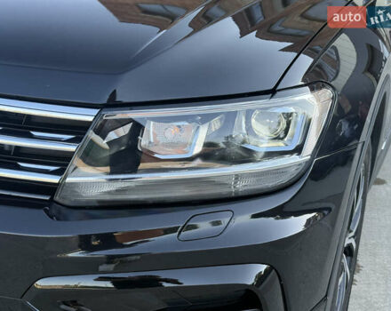 Чорний Фольксваген Tiguan Allspace, об'ємом двигуна 2 л та пробігом 119 тис. км за 18650 $, фото 13 на Automoto.ua