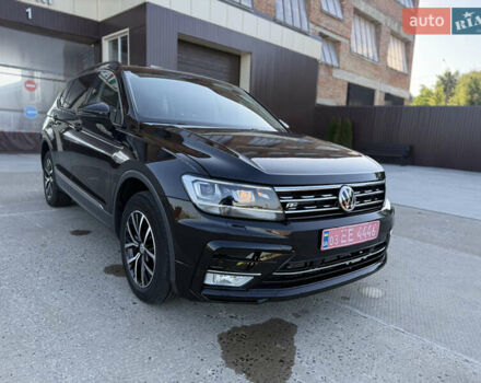 Чорний Фольксваген Tiguan Allspace, об'ємом двигуна 2 л та пробігом 119 тис. км за 18650 $, фото 37 на Automoto.ua