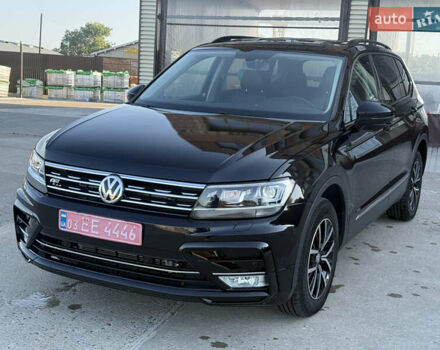 Чорний Фольксваген Tiguan Allspace, об'ємом двигуна 2 л та пробігом 119 тис. км за 18650 $, фото 3 на Automoto.ua