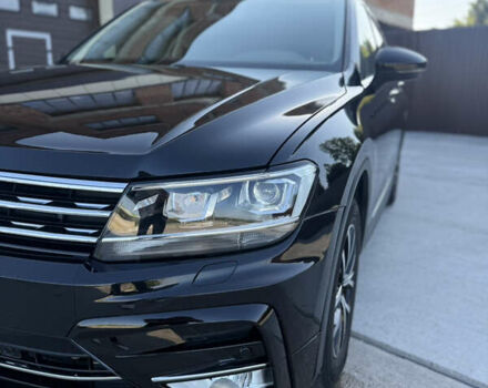 Чорний Фольксваген Tiguan Allspace, об'ємом двигуна 2 л та пробігом 119 тис. км за 18650 $, фото 29 на Automoto.ua