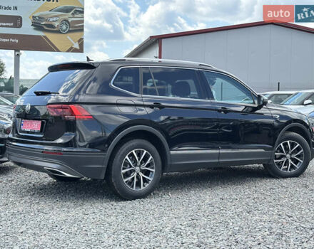 Чорний Фольксваген Tiguan Allspace, об'ємом двигуна 0 л та пробігом 220 тис. км за 27500 $, фото 61 на Automoto.ua