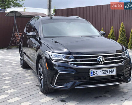 Черный Фольксваген Tiguan Allspace, объемом двигателя 2 л и пробегом 51 тыс. км за 35000 $, фото 3 на Automoto.ua