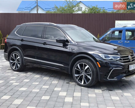 Черный Фольксваген Tiguan Allspace, объемом двигателя 2 л и пробегом 51 тыс. км за 35000 $, фото 4 на Automoto.ua