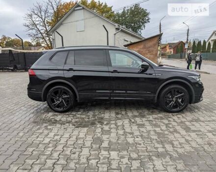 Черный Фольксваген Tiguan Allspace, объемом двигателя 1.97 л и пробегом 20 тыс. км за 41999 $, фото 8 на Automoto.ua