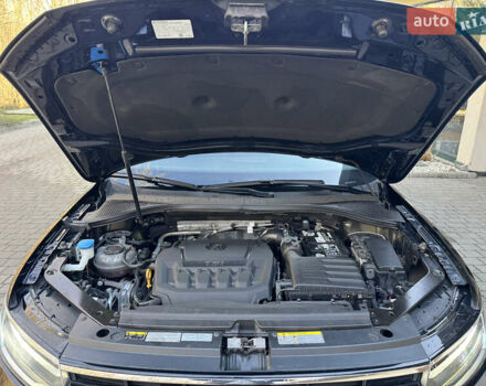 Черный Фольксваген Tiguan Allspace, объемом двигателя 2 л и пробегом 169 тыс. км за 25500 $, фото 27 на Automoto.ua