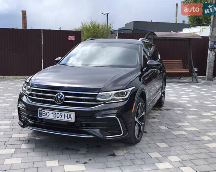 Черный Фольксваген Tiguan Allspace, объемом двигателя 2 л и пробегом 51 тыс. км за 35000 $, фото 1 на Automoto.ua