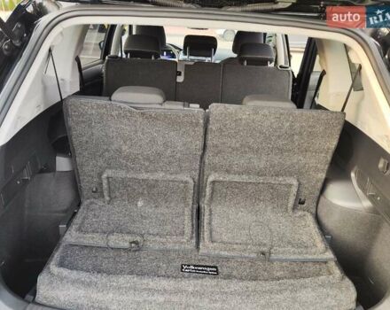Черный Фольксваген Tiguan Allspace, объемом двигателя 2 л и пробегом 67 тыс. км за 23900 $, фото 13 на Automoto.ua