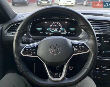 Черный Фольксваген Tiguan Allspace, объемом двигателя 1.98 л и пробегом 76 тыс. км за 30000 $, фото 19 на Automoto.ua