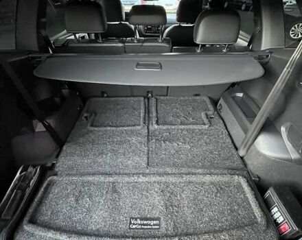 Черный Фольксваген Tiguan Allspace, объемом двигателя 1.98 л и пробегом 76 тыс. км за 30000 $, фото 13 на Automoto.ua