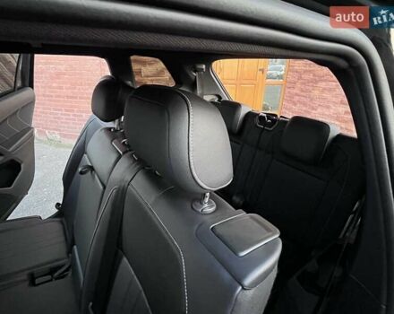 Черный Фольксваген Tiguan Allspace, объемом двигателя 1.98 л и пробегом 76 тыс. км за 30000 $, фото 14 на Automoto.ua