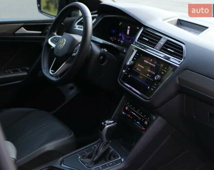 Черный Фольксваген Tiguan Allspace, объемом двигателя 2 л и пробегом 32 тыс. км за 27500 $, фото 12 на Automoto.ua