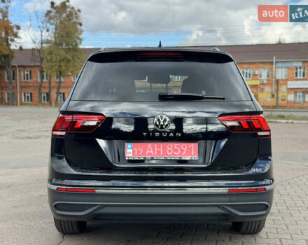 Фольксваген Tiguan Allspace 2023 в Сумах на Automoto.ua Черный Фольксваген Tiguan Allspace, объемом двигателя 2 л и пробегом 34 тыс. км за 22900 $, фото 5 на Automoto.ua