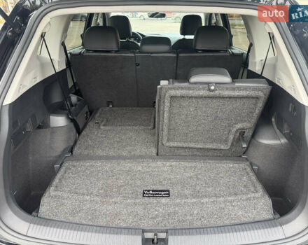 Фольксваген Tiguan Allspace 2023 в Сумах на Automoto.ua Черный Фольксваген Tiguan Allspace, объемом двигателя 2 л и пробегом 34 тыс. км за 22900 $, фото 20 на Automoto.ua