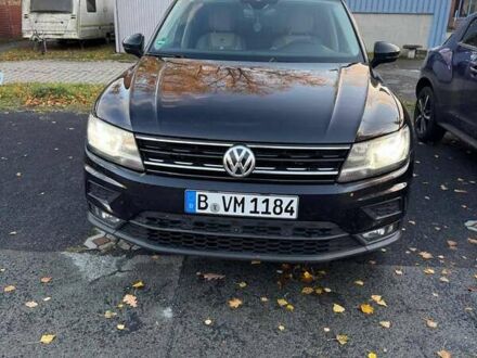 Чорний Фольксваген Tiguan Allspace, об'ємом двигуна 0 л та пробігом 218 тис. км за 17500 $, фото 1 на Automoto.ua