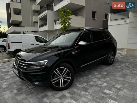 Черный Фольксваген Tiguan Allspace, объемом двигателя 2 л и пробегом 195 тыс. км за 26499 $, фото 1 на Automoto.ua