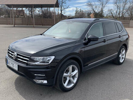 Чорний Фольксваген Tiguan Allspace, об'ємом двигуна 2 л та пробігом 75 тис. км за 23000 $, фото 1 на Automoto.ua