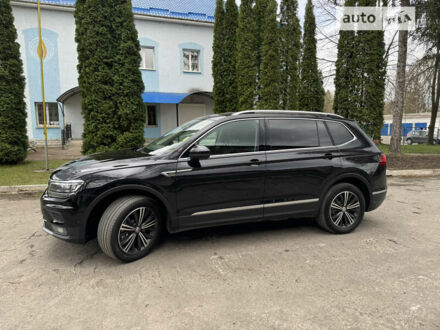 Чорний Фольксваген Tiguan Allspace, об'ємом двигуна 2 л та пробігом 213 тис. км за 26500 $, фото 1 на Automoto.ua