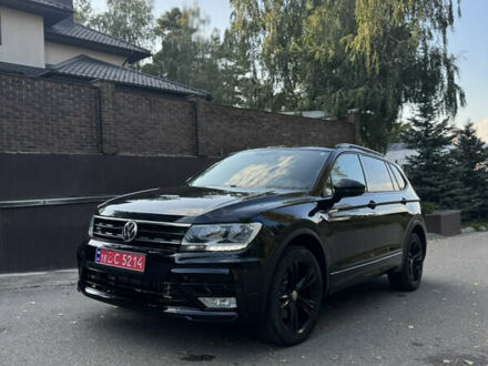 Черный Фольксваген Tiguan Allspace, объемом двигателя 2 л и пробегом 174 тыс. км за 19500 $, фото 1 на Automoto.ua