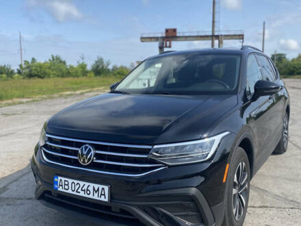 Фольксваген Tiguan Allspace 2022 у Жмеренке на Automoto.ua Чорний Фольксваген Tiguan Allspace, об'ємом двигуна 2 л та пробігом 57 тис. км за 21900 $, фото 1 на Automoto.ua