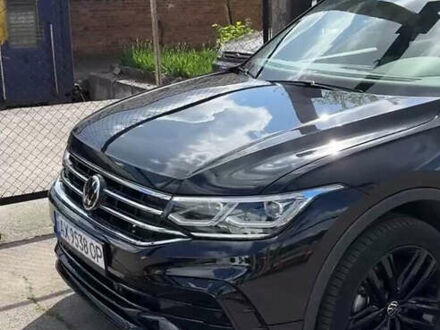 Фольксваген Tiguan Allspace 2022 в Ивано-Франковске на Automoto.ua Черный Фольксваген Tiguan Allspace, объемом двигателя 1.98 л и пробегом 52 тыс. км за 32000 $, фото 1 на Automoto.ua