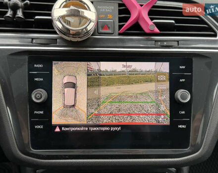 Червоний Фольксваген Tiguan Allspace, об'ємом двигуна 1.98 л та пробігом 136 тис. км за 17999 $, фото 64 на Automoto.ua