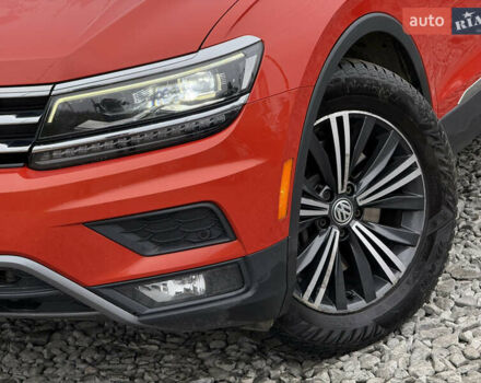 Червоний Фольксваген Tiguan Allspace, об'ємом двигуна 1.98 л та пробігом 136 тис. км за 17999 $, фото 14 на Automoto.ua