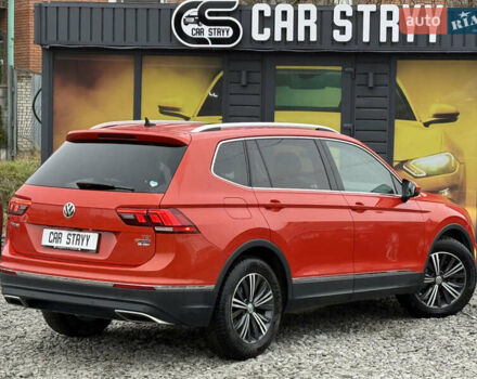 Червоний Фольксваген Tiguan Allspace, об'ємом двигуна 1.98 л та пробігом 136 тис. км за 17999 $, фото 25 на Automoto.ua