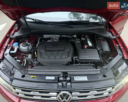 Червоний Фольксваген Tiguan Allspace, об'ємом двигуна 2 л та пробігом 42 тис. км за 20500 $, фото 14 на Automoto.ua