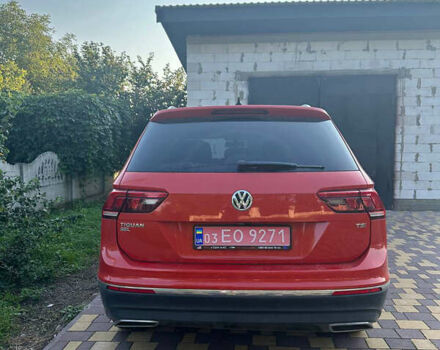 Червоний Фольксваген Tiguan Allspace, об'ємом двигуна 2 л та пробігом 133 тис. км за 18900 $, фото 5 на Automoto.ua