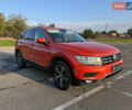 Красный Фольксваген Tiguan Allspace, объемом двигателя 2 л и пробегом 134 тыс. км за 17400 $, фото 1 на Automoto.ua