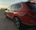 Красный Фольксваген Tiguan Allspace, объемом двигателя 2 л и пробегом 134 тыс. км за 17400 $, фото 5 на Automoto.ua