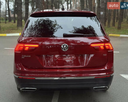 Червоний Фольксваген Tiguan Allspace, об'ємом двигуна 2 л та пробігом 42 тис. км за 20500 $, фото 5 на Automoto.ua