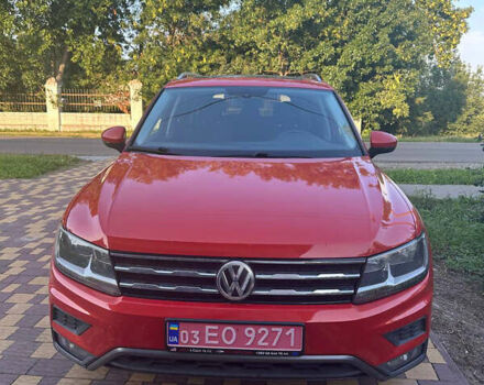 Червоний Фольксваген Tiguan Allspace, об'ємом двигуна 2 л та пробігом 133 тис. км за 18900 $, фото 4 на Automoto.ua