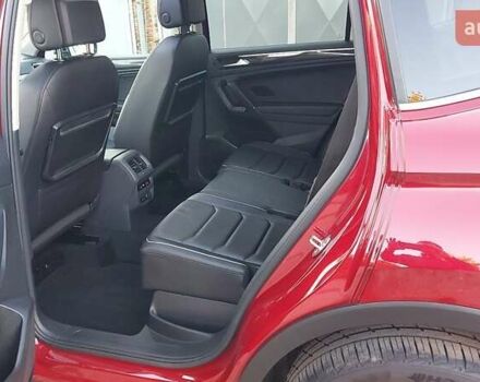 Красный Фольксваген Tiguan Allspace, объемом двигателя 0 л и пробегом 96 тыс. км за 17630 $, фото 12 на Automoto.ua