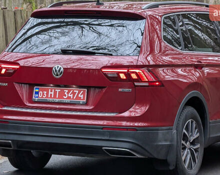 Червоний Фольксваген Tiguan Allspace, об'ємом двигуна 2 л та пробігом 198 тис. км за 16499 $, фото 5 на Automoto.ua