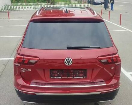 Красный Фольксваген Tiguan Allspace, объемом двигателя 1.98 л и пробегом 128 тыс. км за 23500 $, фото 6 на Automoto.ua