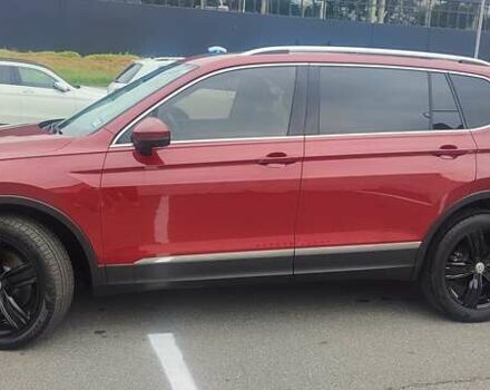 Красный Фольксваген Tiguan Allspace, объемом двигателя 1.98 л и пробегом 128 тыс. км за 23500 $, фото 2 на Automoto.ua