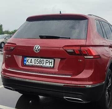 Красный Фольксваген Tiguan Allspace, объемом двигателя 1.98 л и пробегом 128 тыс. км за 23500 $, фото 44 на Automoto.ua