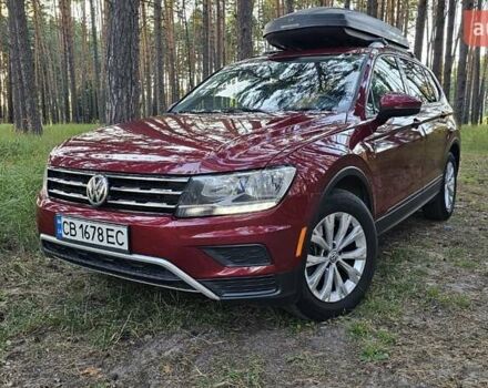 Червоний Фольксваген Tiguan Allspace, об'ємом двигуна 1.98 л та пробігом 139 тис. км за 19100 $, фото 3 на Automoto.ua