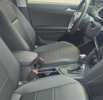 Красный Фольксваген Tiguan Allspace, объемом двигателя 1.98 л и пробегом 128 тыс. км за 23500 $, фото 40 на Automoto.ua